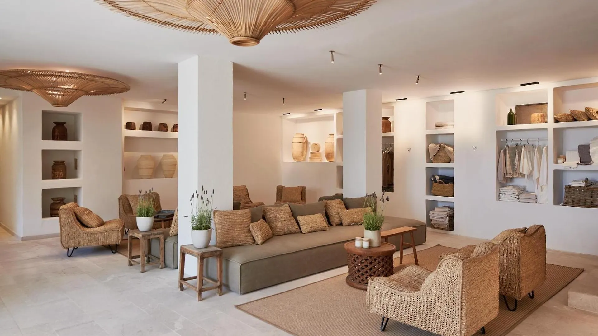 Barefoot Hotel Mallorca Portocolom  Spagna